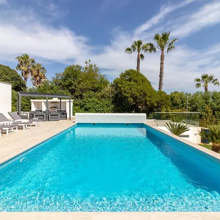 Vivenda Oliveiras Villa *